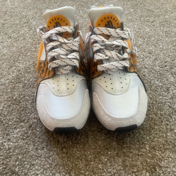 Nike Huarache Air SE - Picture 1 of 3